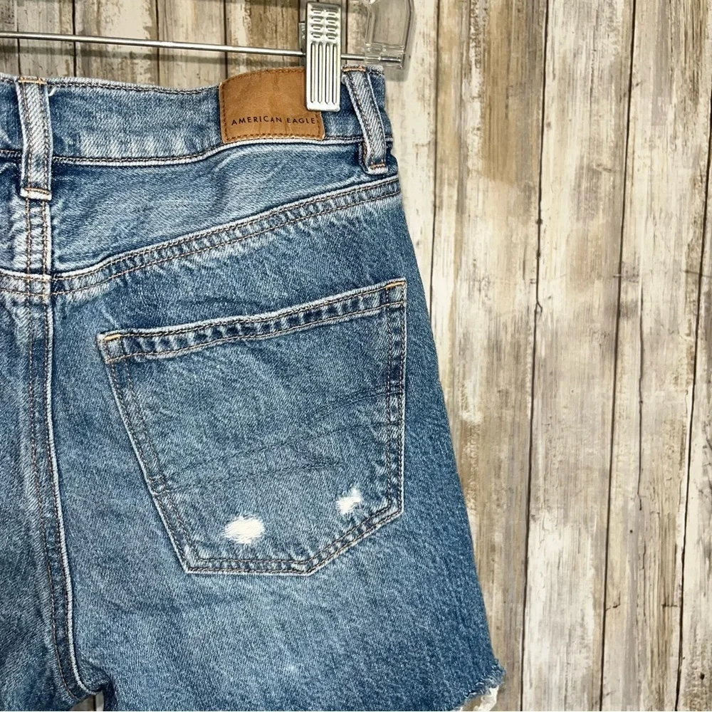 American Eagle Super High Rise Baggy Straight Comfort Stretch Waistband Shorts